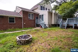 16 Broad Ave, Paramus, NJ 07652 - Photo 20