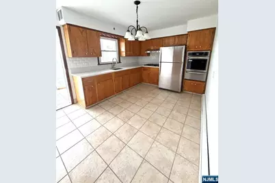 75 Maitland Place, Garfield, NJ 07026 - Photo 2
