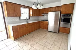 75 Maitland Pl, Garfield, NJ 07026 - Photo 2