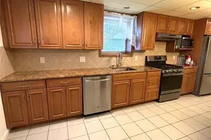 75 Maitland Pl, Garfield, NJ 07026 - Photo 8