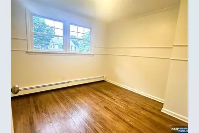 136 Grand Street, New Milford, NJ 07646 - Photo 10