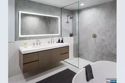 320 Adolphus Avenue 319 #319, Cliffside Park, NJ 07010 - Photo 24
