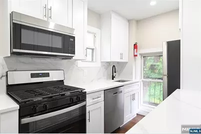 285 Orchard Terrace C3 #C3, Bogota, NJ 07603 - Photo 6