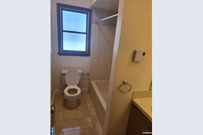 510 Hackensack Street 6 #6, Carlstadt, NJ 07072 - Photo 6