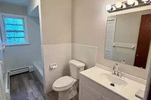 54 Franklin Ave, Saddle Brook Township, NJ 07663 - Photo 12