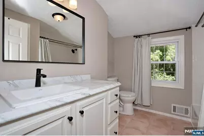 153 Bergen Avenue, Waldwick, NJ 07463 - Photo 28