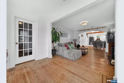 643 Stockton Street, New Milford, NJ 07646 - Photo 8