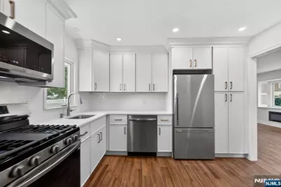 101 Sheldon Street, Wyckoff Township, NJ 07481 - Photo 4