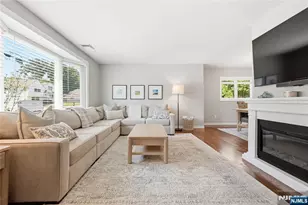 77 White Pond Rd, Waldwick, NJ 07463 - Photo 6