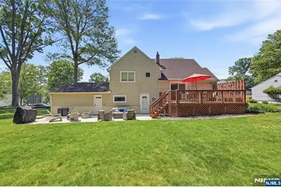 77 White Pond Road, Waldwick, NJ 07463 - Photo 32