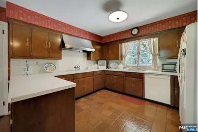 621 Winding Hollow Drive, Franklin Lakes, NJ 07417 - Photo 34