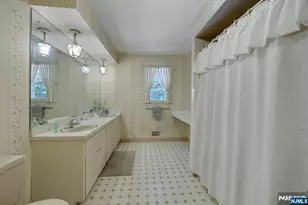 621 Winding Hollow Dr, Franklin Lakes, NJ 07417 - Photo 46