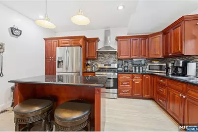 205 Summit Avenue, Bogota, NJ 07603 - Photo 6