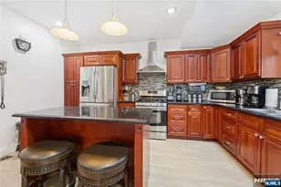 205 Summit Ave, Bogota, NJ 07603 - Photo 6