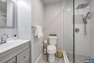 451 Bogert Ave, Ridgewood, NJ 07450 - Photo 22