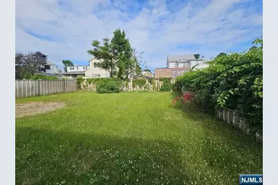 15 Dell Glen 2 #2, Lodi, NJ 07644 - Photo 14
