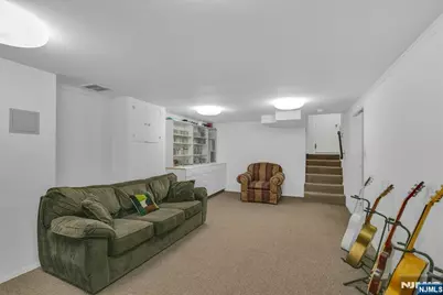 805 Washburn Street, Teaneck Township, NJ 07666 - Photo 28