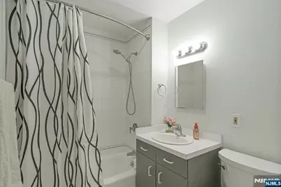 805 Washburn Street, Teaneck Township, NJ 07666 - Photo 18