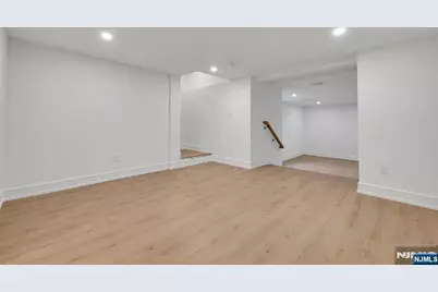 229 Hickory Avenue, Tenafly, NJ 07670 - Photo 28