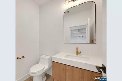 229 Hickory Avenue, Tenafly, NJ 07670 - Photo 12