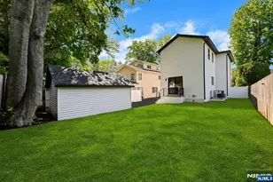 229 Hickory Ave, Tenafly, NJ 07670 - Photo 38