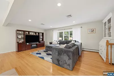 7 Kossuth Place, Wayne, NJ 07470 - Photo 8