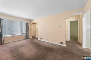 161 Baker Ave, Bergenfield, NJ 07621 - Photo 4