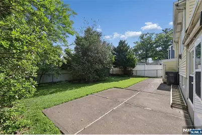 161 Baker Avenue, Bergenfield, NJ 07621 - Photo 20