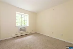 1406 Faulkner Ct, Mahwah, NJ 07430 - Photo 20