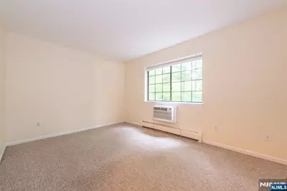1406 Faulkner Court, Mahwah, NJ 07430 - Photo 16
