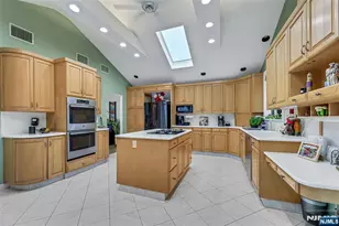45 Kershner Pl, Fair Lawn, NJ 07410 - Photo 12