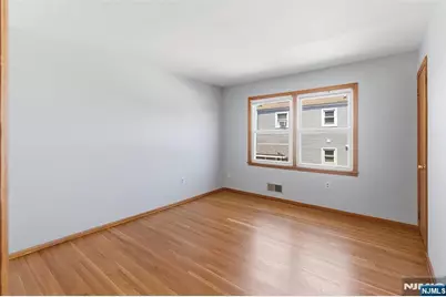 1109 Essex Avenue, Linden, NJ 07036 - Photo 10
