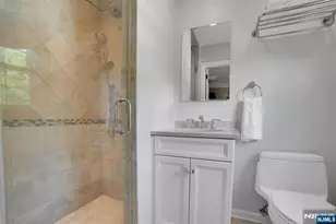 114 Wyckoff Ave, Wyckoff Township, NJ 07481 - Photo 22