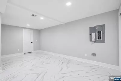 55 Long Hill Drive, Clifton, NJ 07013 - Photo 18