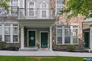 13 Dahlia Ln, Garfield, NJ 07026 - Photo 4