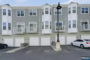 13 Dahlia Ln, Garfield, NJ 07026 - Photo 24
