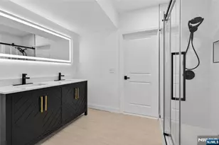 182 N Maple Ave, East Orange, NJ 07017 - Photo 22