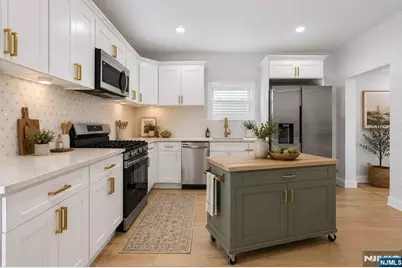 182 N Maple Avenue, East Orange, NJ 07017 - Photo 8