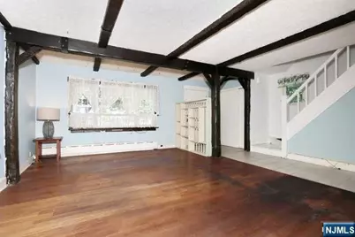 49 S Franklin Avenue, Bergenfield, NJ 07621 - Photo 6