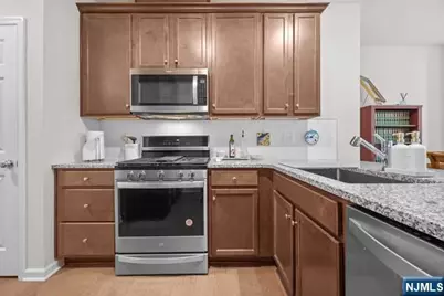 54 Arnold Drive, Wood Ridge, NJ 07075 - Photo 14