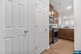 54 Arnold Dr, Wood Ridge, NJ 07075 - Photo 16