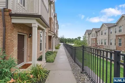 54 Arnold Drive, Wood Ridge, NJ 07075 - Photo 4