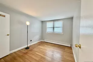 32 President Street 1, East Newark, NJ 07029 - Photo 4