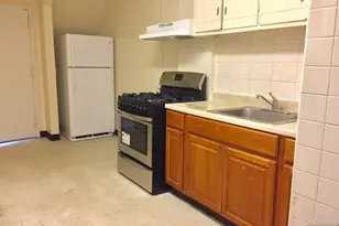 32 President Street 1, East Newark, NJ 07029 - Photo 2