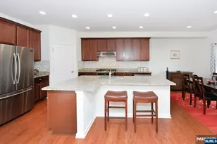 27 Winfield Dr 903, Woodcliff Lake, NJ 07677 - Photo 4