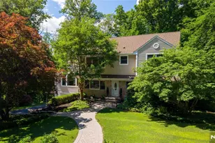 66 Glasgow Terrace, Mahwah, NJ 07430 - Photo 2