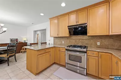 66 Glasgow Terrace, Mahwah, NJ 07430 - Photo 10