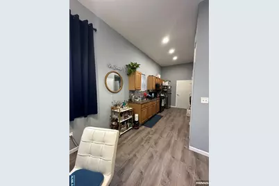 128 Locust Avenue D #D, Wallington, NJ 07057 - Photo 4
