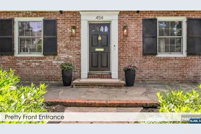 454 Wastena Terrace, Ridgewood, NJ 07450 - Photo 2
