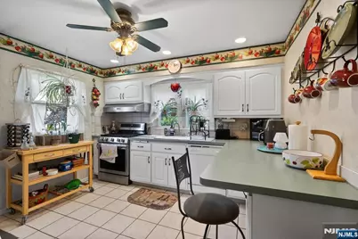 7 Maitland Avenue, Hawthorne, NJ 07506 - Photo 14